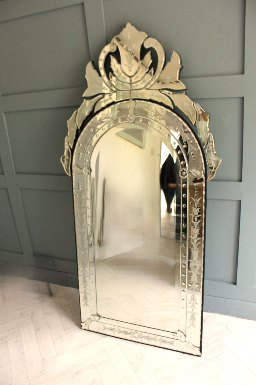 Mid Century Modern Venetian Etched And Bevelled Wall Mirror, 1950s photo Home Decor