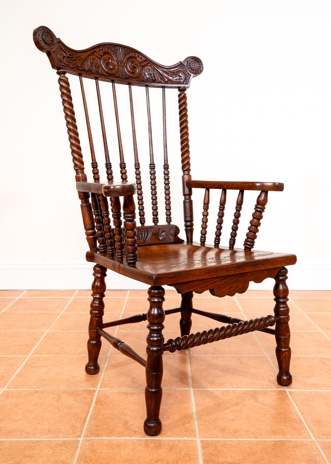 Impressive Antique Oak Windsor Chair Country House Statement Fan Back Fireside Grandfather Armchair Ornate Decorative Carver Hall Throne Chair photo vintage