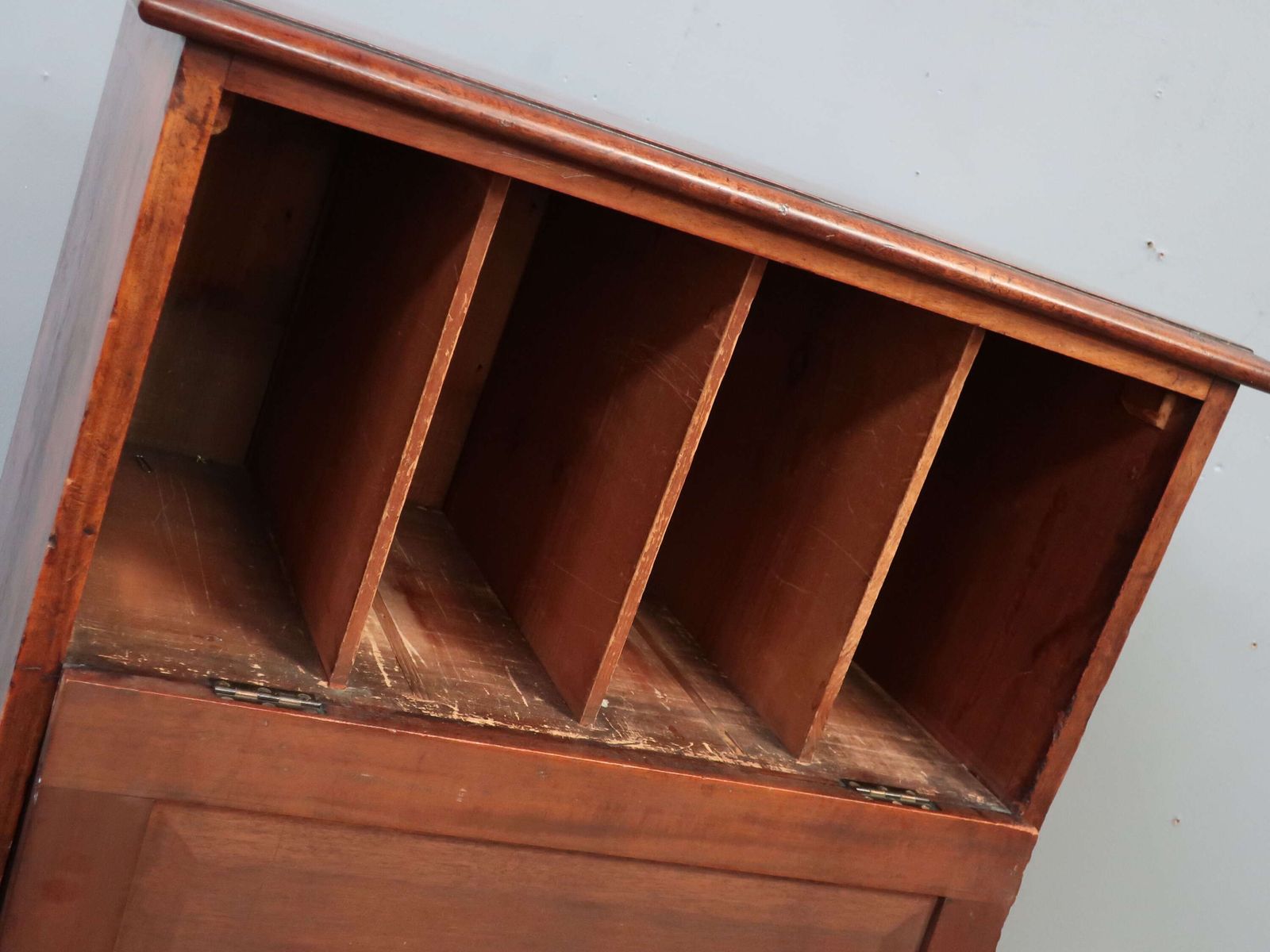 photo furniture Mahogany Office Lockers