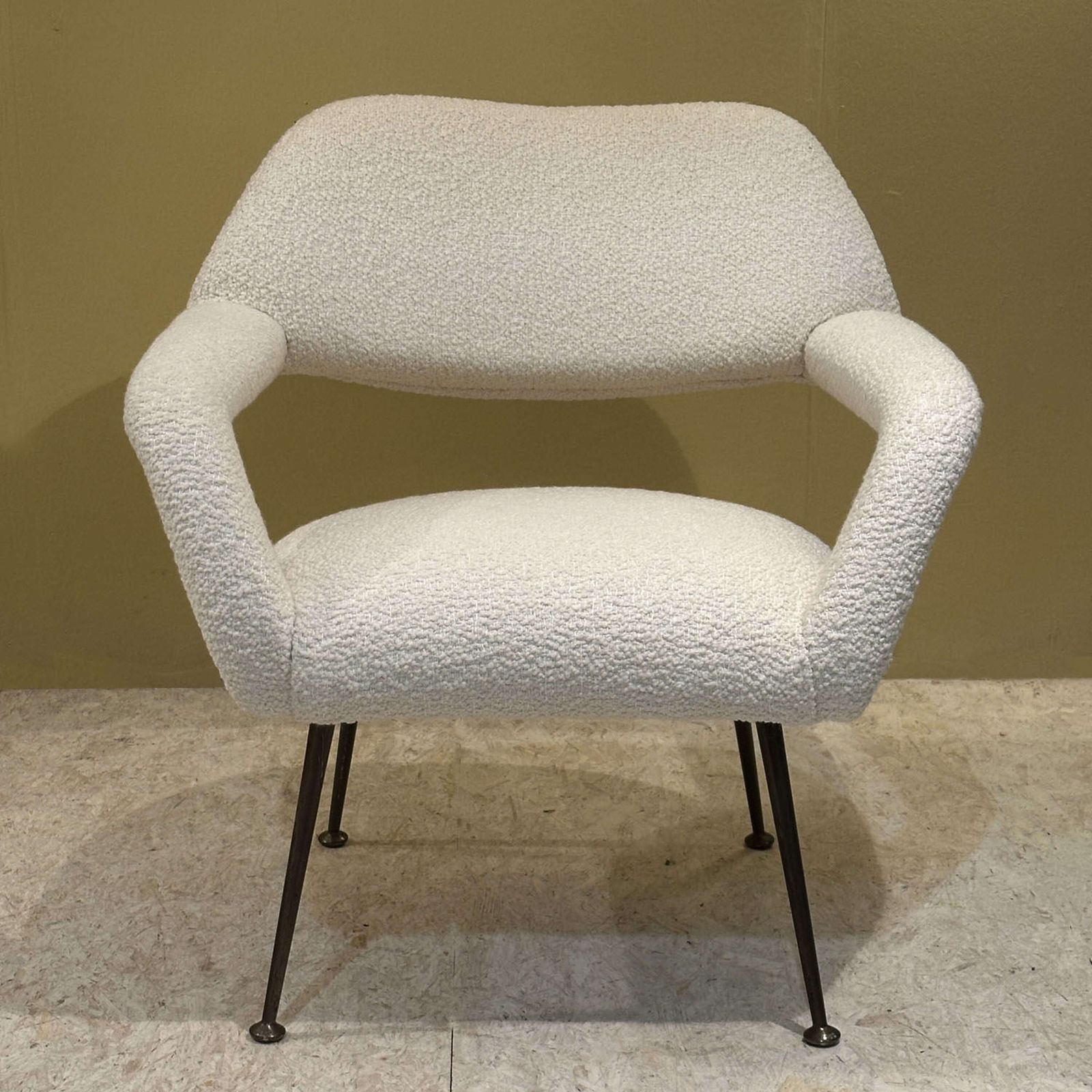 photo vinterior Pair Of Lounge Chairs Gastone Rinaldi Italy 1954 Upholstered In Pierre