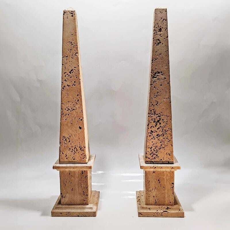 1960s Stunning Pair Of Large Obelisks In Hand Carved Italian Travertine. Made In Italy   50 Cm H   19.68 H Inches. photo 1170.0