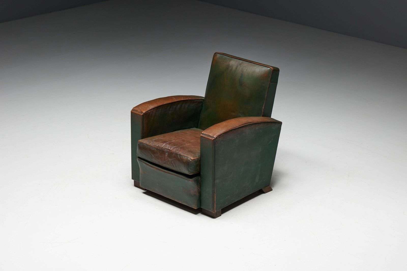 photo buy Art Deco Leather Club Chairs, France, 1930s