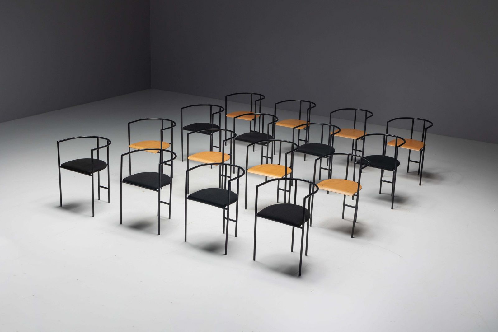 photo vintage Postmodern "Tokyo" Armchairs By Rodney Kinsman For Bieffeplast, Italy, 1980s
