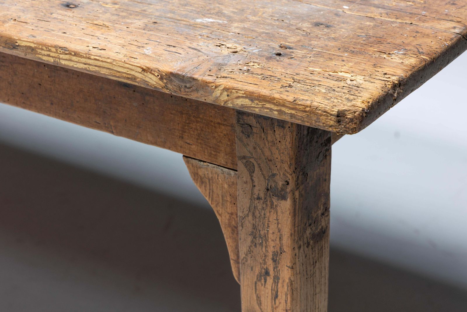 photo vinterior Rustic Primitive Farmhouse Dining Table, France, 19th Century