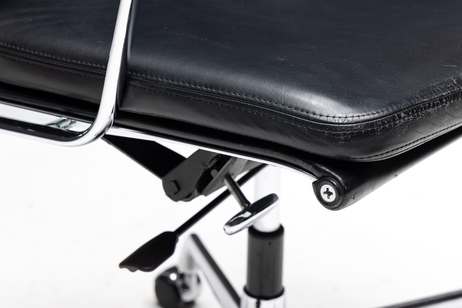 Office Chair Ea216 By Charles And Ray Eames For Vitra, Germany, 1960s photo buy