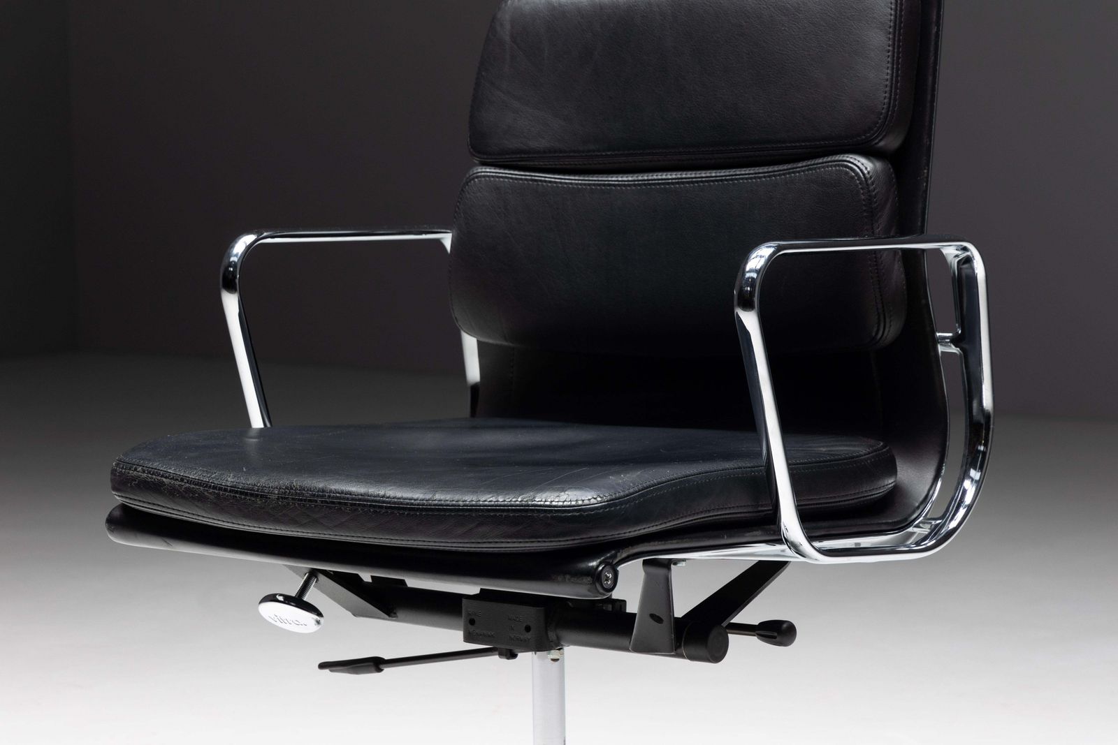 Office Chair Ea216 By Charles And Ray Eames For Vitra, Germany, 1960s photo vintage