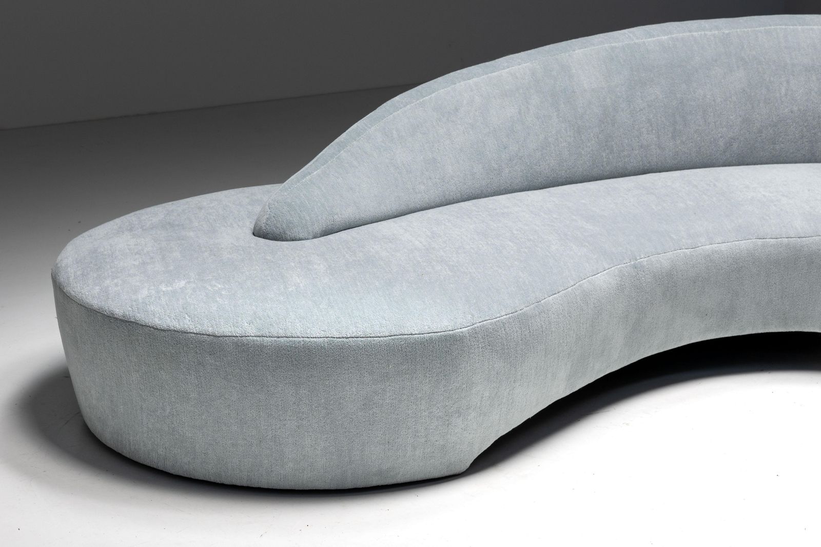 31182.0 Sofa By Vladimir Kagan For Roche Bobois, France, 2003 photo