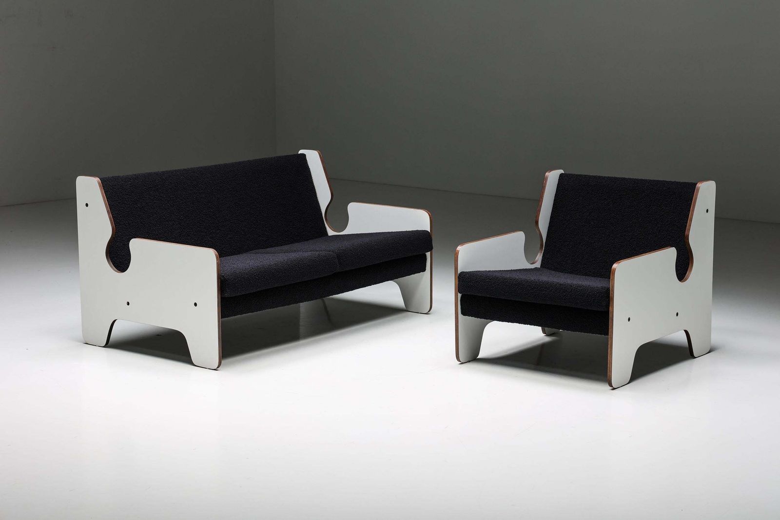 photo vinterior Post Modern Black & White Lounge Chair, Italy, 1970s