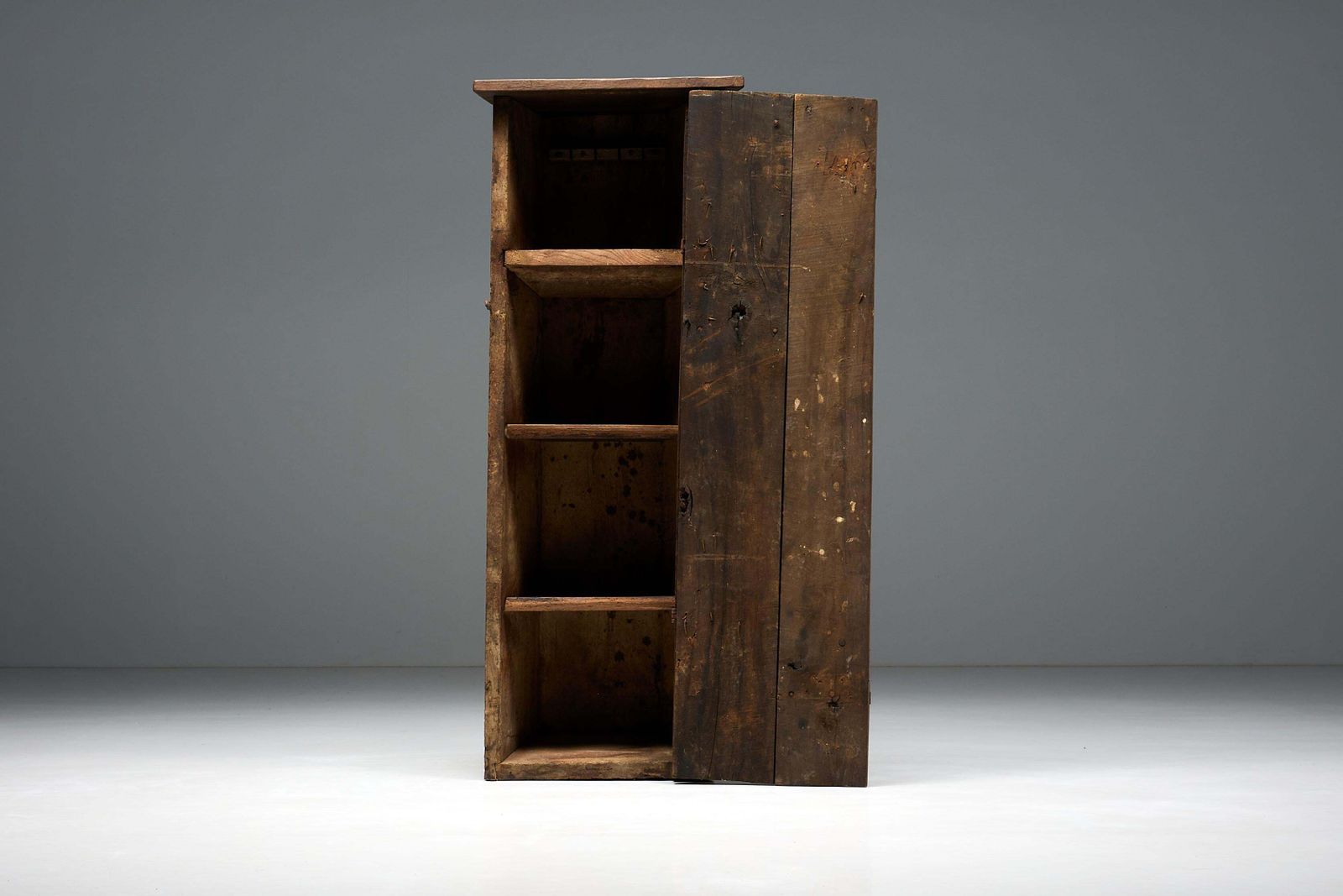 Travail Populaire Monoxylite Cupboard, France, 19th Century photo 4115.0