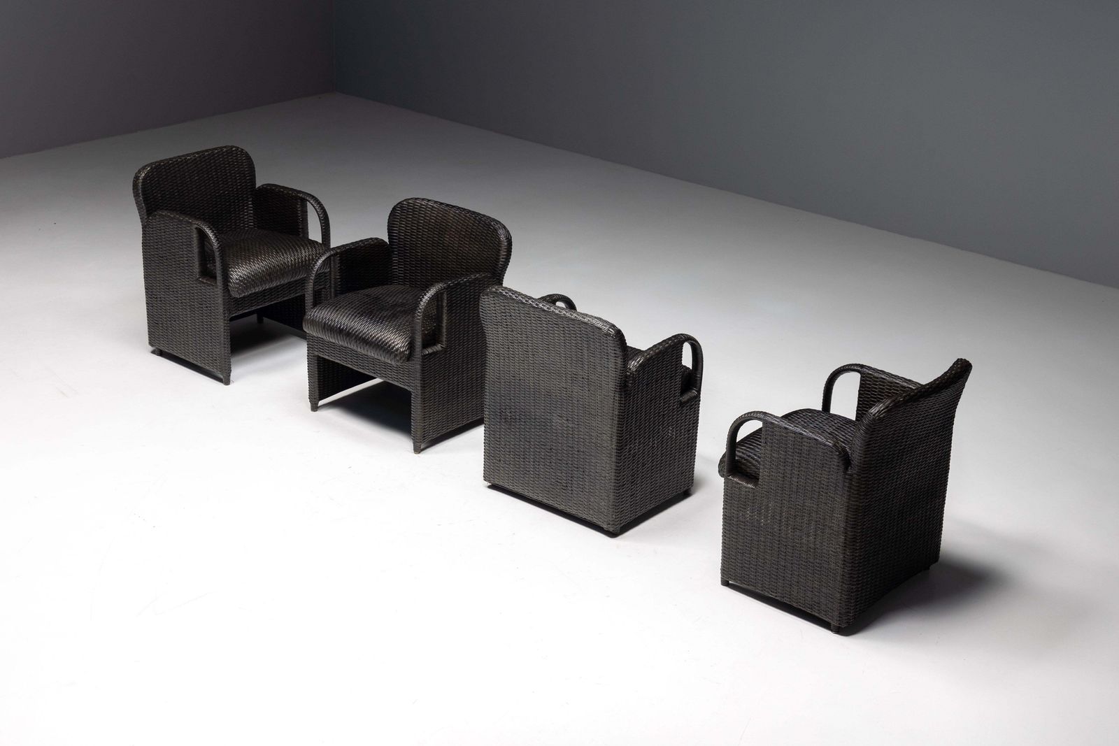 Armchairs 'Tlinkit' By Gae Aulenti For Tecno, Italy, 1990s photo vinterior
