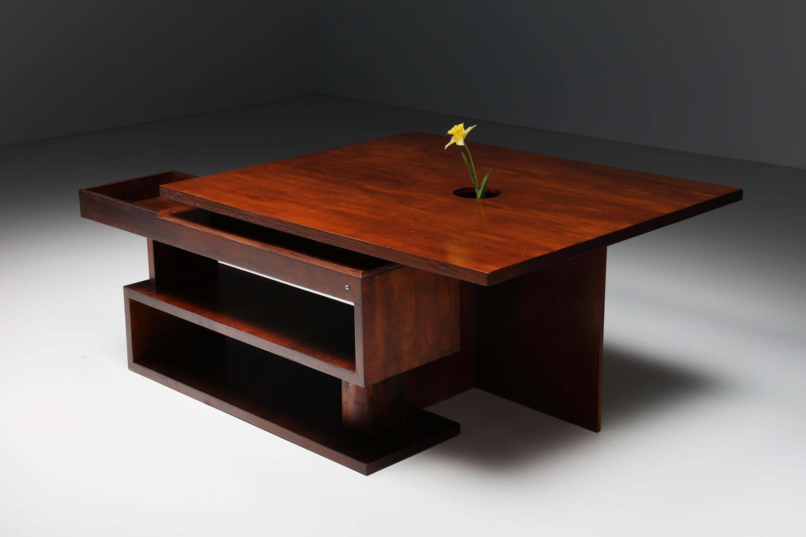 Office Nutshell By Deborah Bowmann, Belgium, 2022 photo furniture
