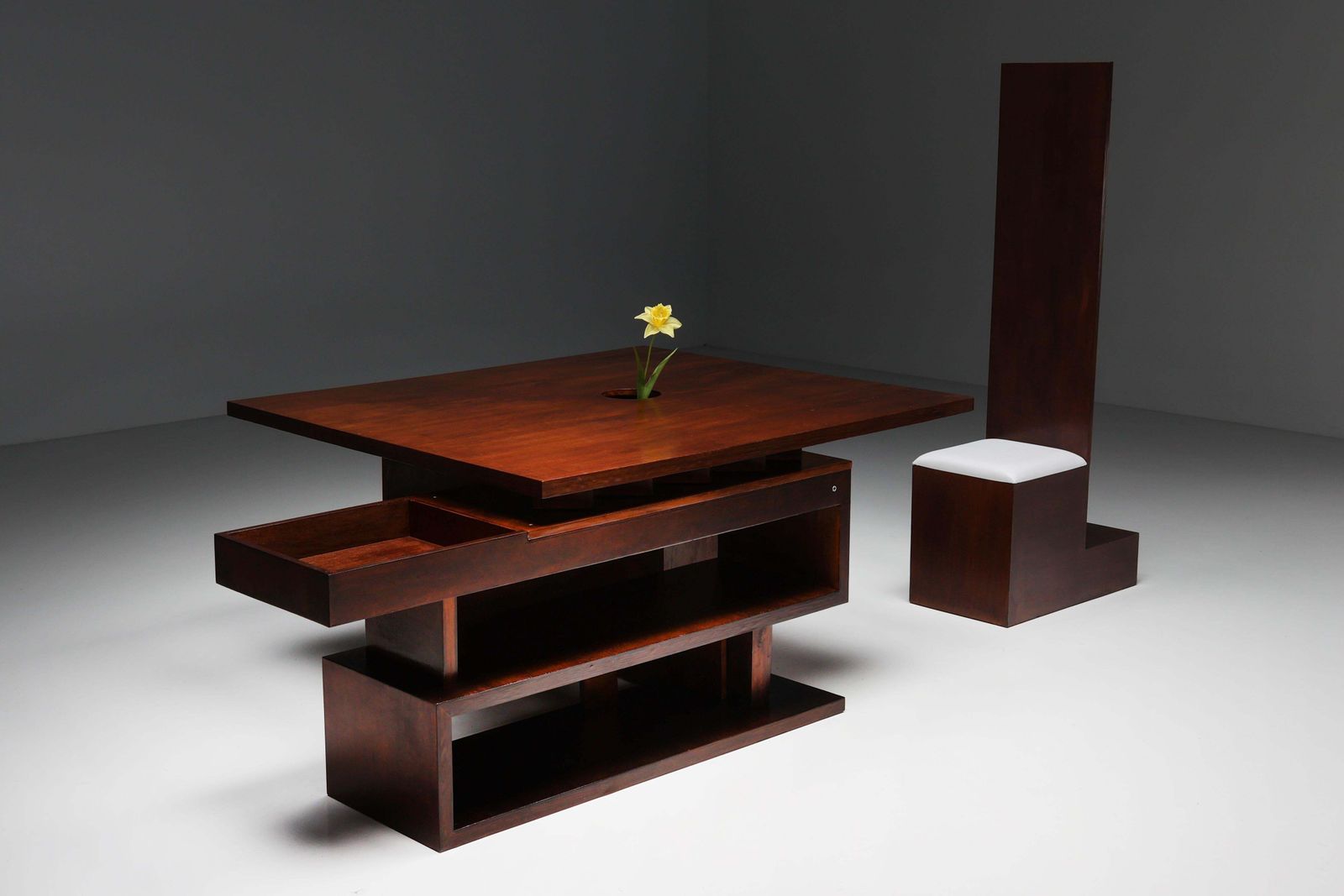 photo furniture Office Nutshell By Deborah Bowmann, Belgium, 2022