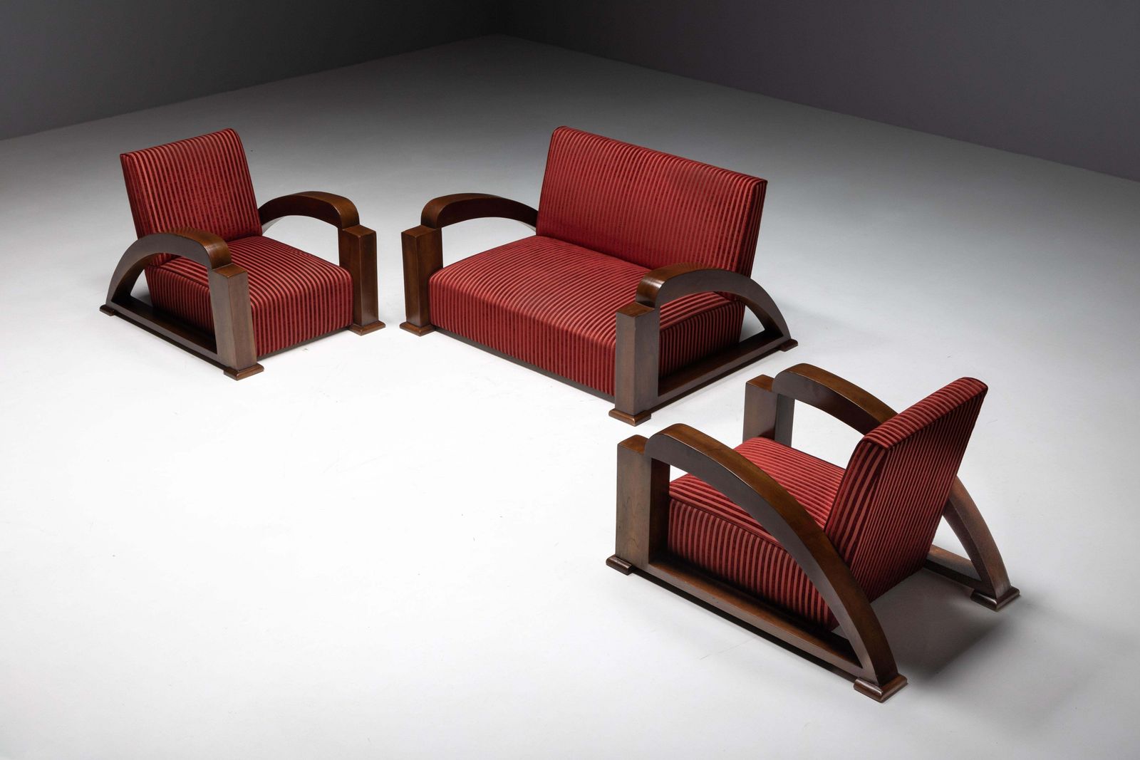 photo buy Art Deco Sofa In Red Striped Velvet And With Swoosh Armrests, France, 1940s