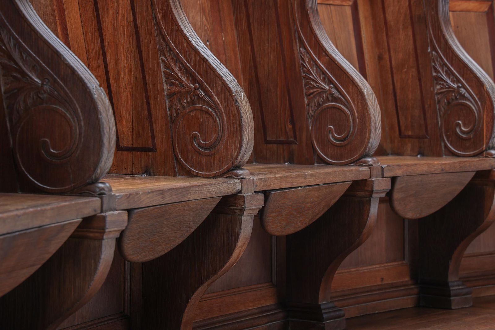 7716.0 Flemish Oak Church Pew, Belgium, 18th Century photo