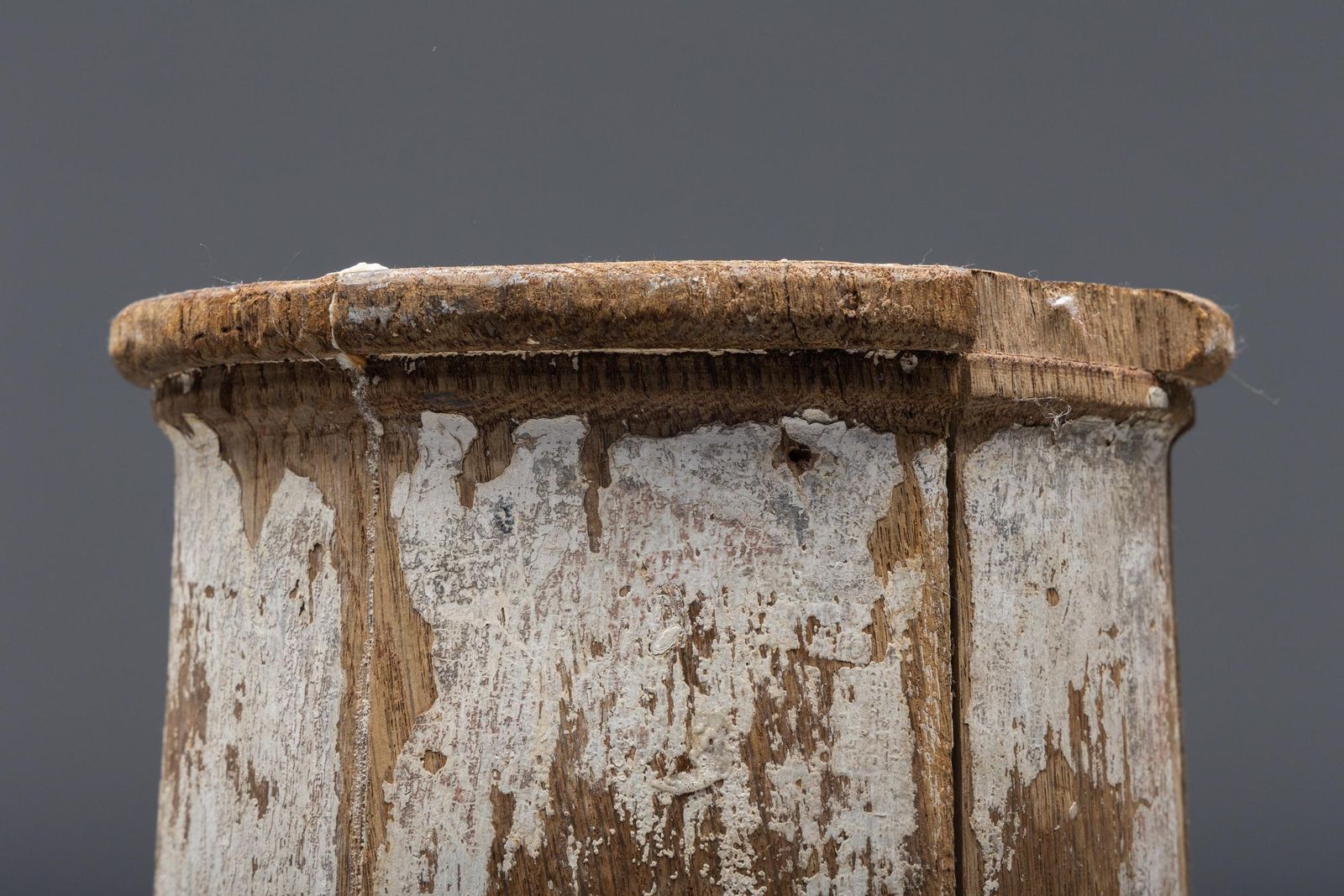 photo vinterior Pair Of Partly Patinated Wooden Columns, 19th Century
