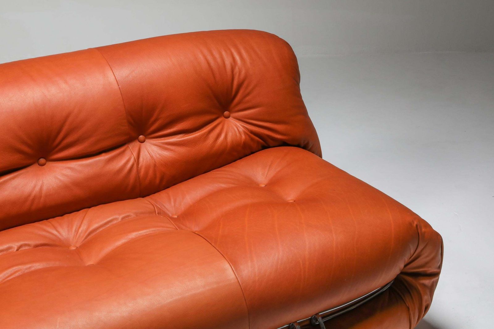 photo for sale Cassina 'Soriana' Cognac Leather Sofa By Afra And Tobia Scarpa, 1970s