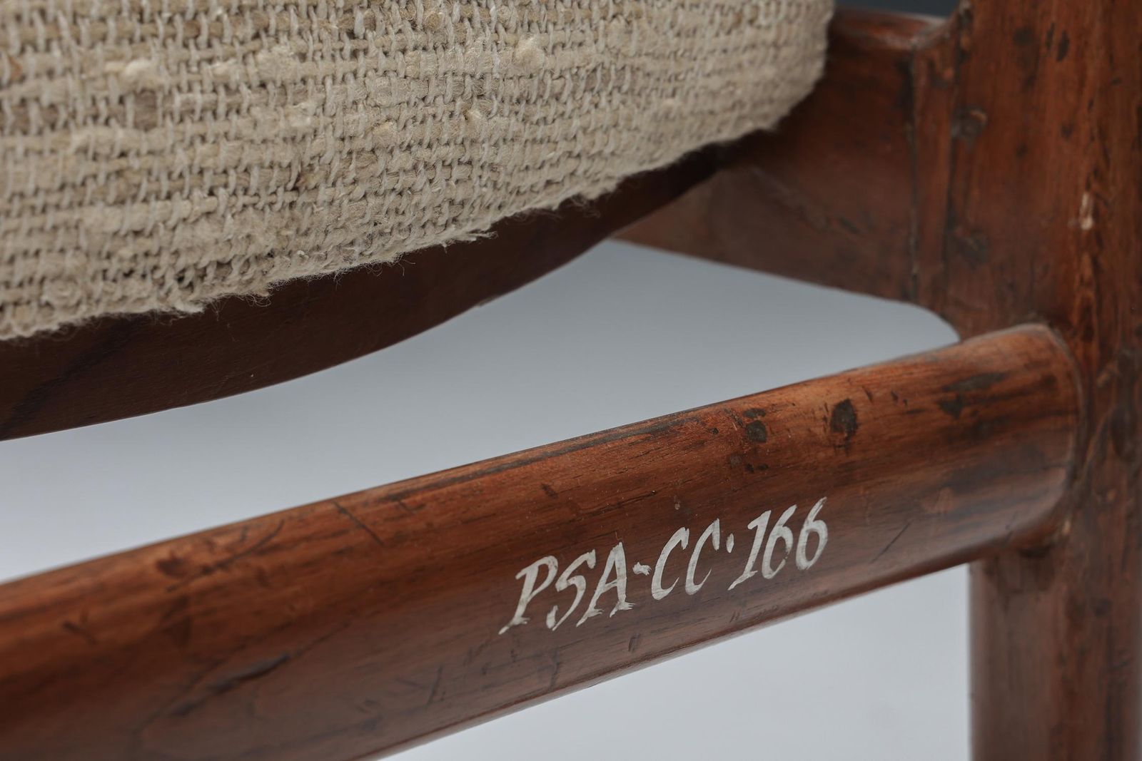 photo vinterior Pierre Jeanneret Chandigarh Psa Cc°315/166 Armchair, Chandigarh, 1950s