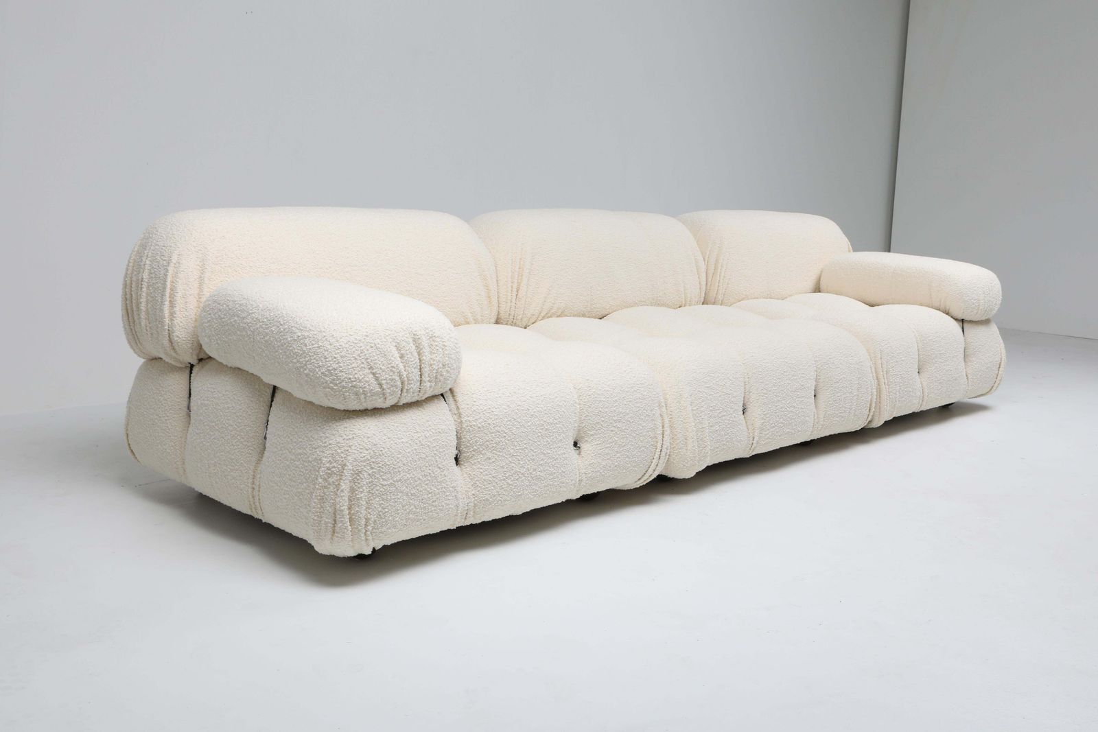 Camaleonda Three Seater In Boucle Wool With 2 Armrests By Mario Bellini, 1970's photo furniture