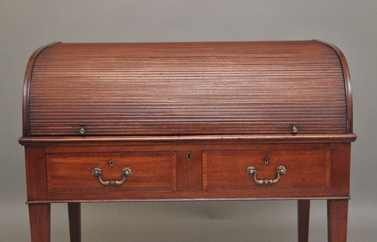 Early 19th Century Mahogany Tambour Desk photo vinterior