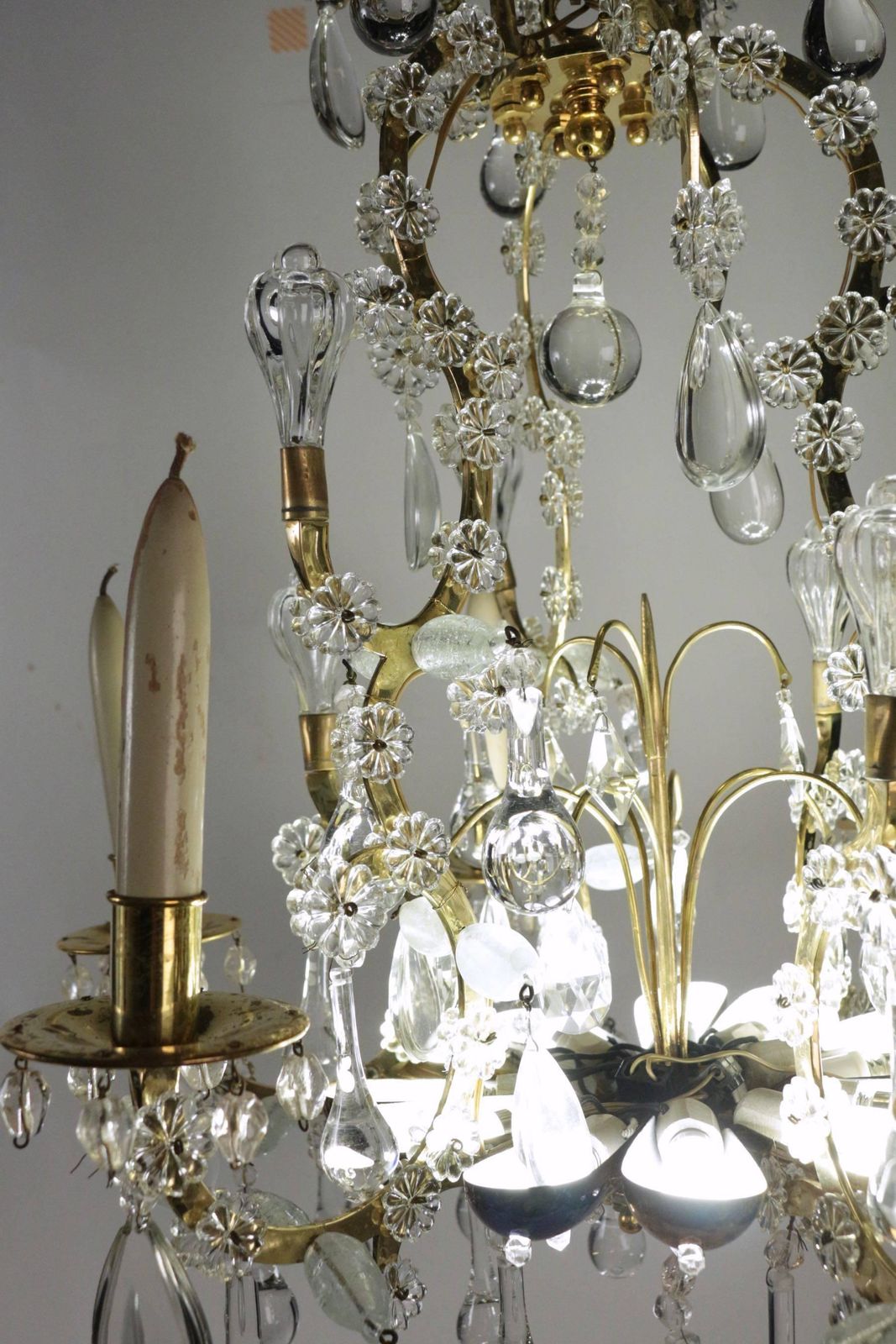 Chandelier In The Style Of Louis XV With Crystal From The 19th Century photo Lighting