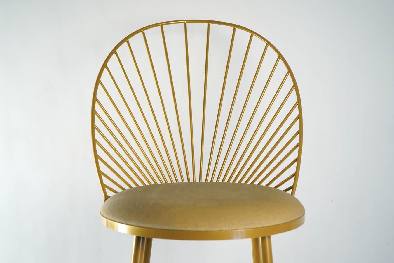 High Chair, Contemporary Artist photo 2526.0