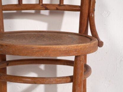 354.0 Antique Thonet Chairs With Engraved Seat (C.1920). Set Of Two Pieces #1 photo