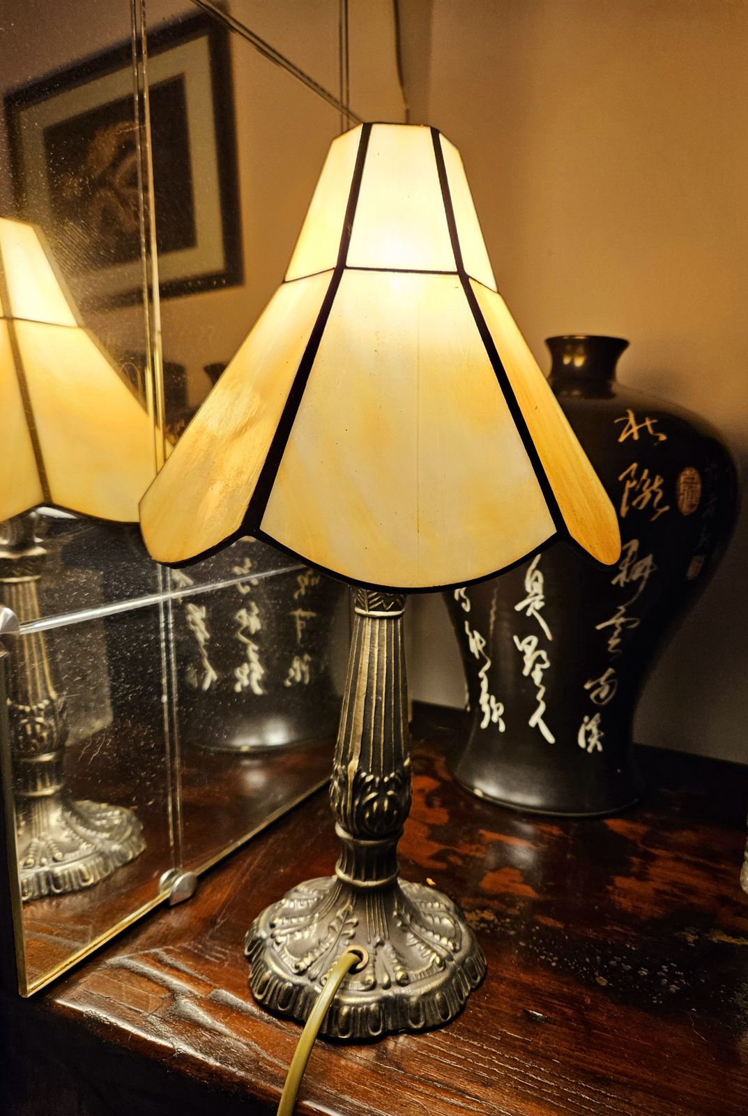 Art Deco Tiffany Style Lamp Shade In Honey & Cream Slag Glass photo vinterior
