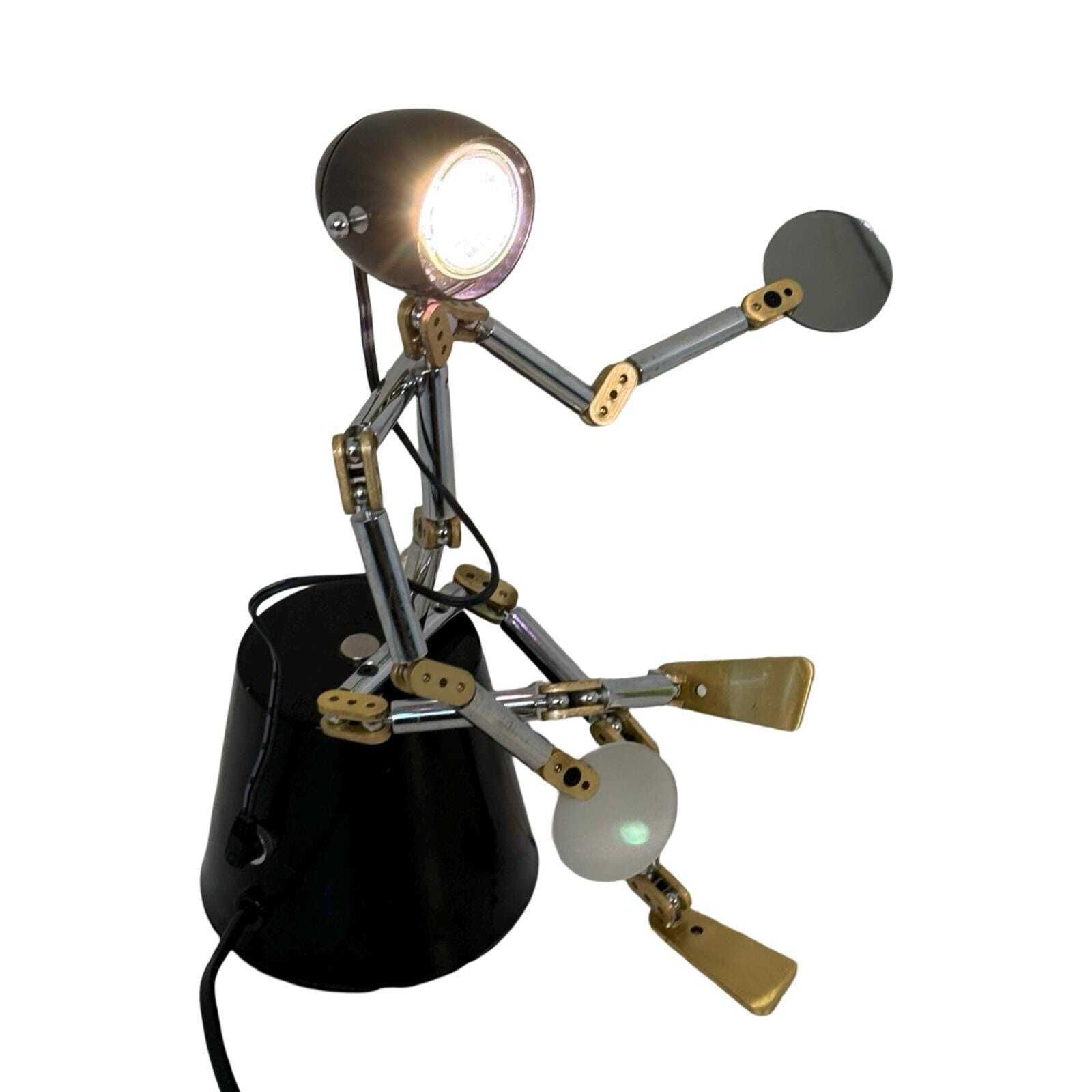 Sun Luen   Table Lamp Model 'Osqar'   Adjustable Figurine On A Round Base   In The Style Of Ygnacia Baranga photo Lighting