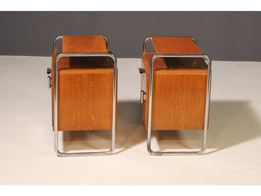 photo vintage Pair Of Functionalist Nightstands | 1930s–1940s