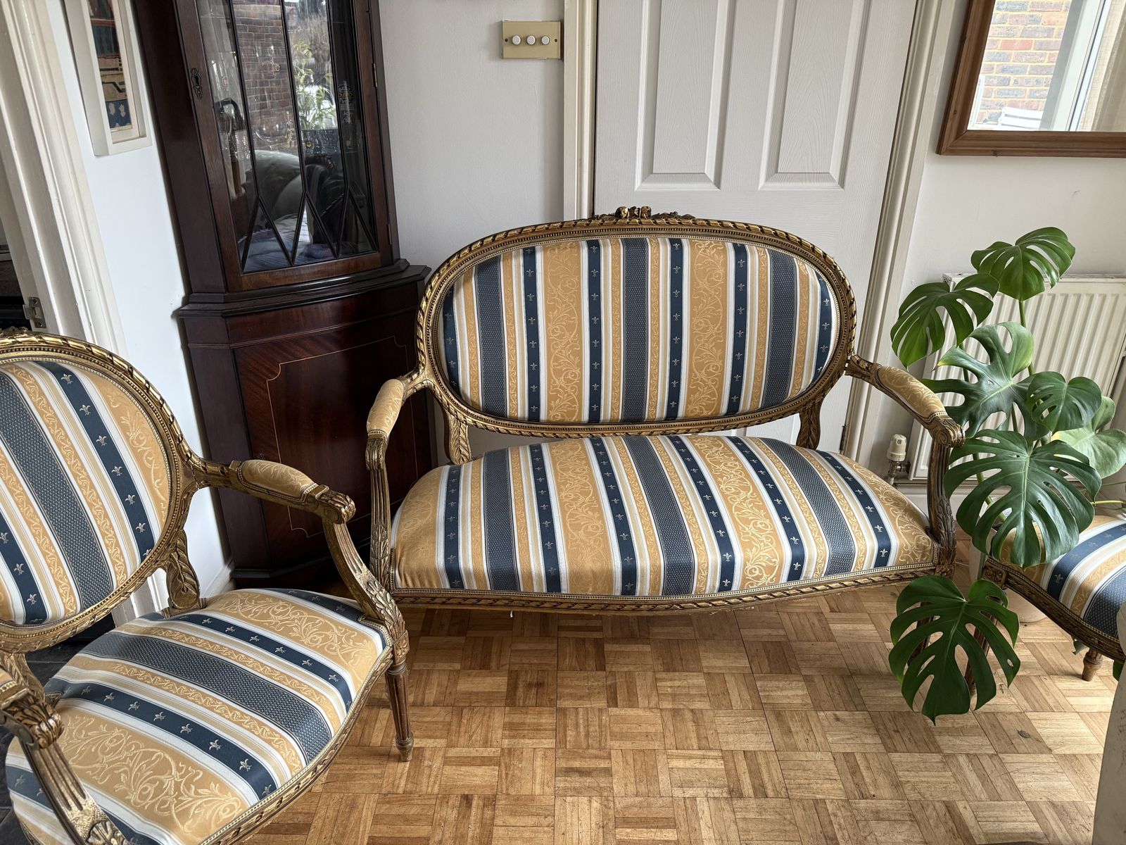 photo furniture Antique Louis XVI Original French 5 Piece Suite