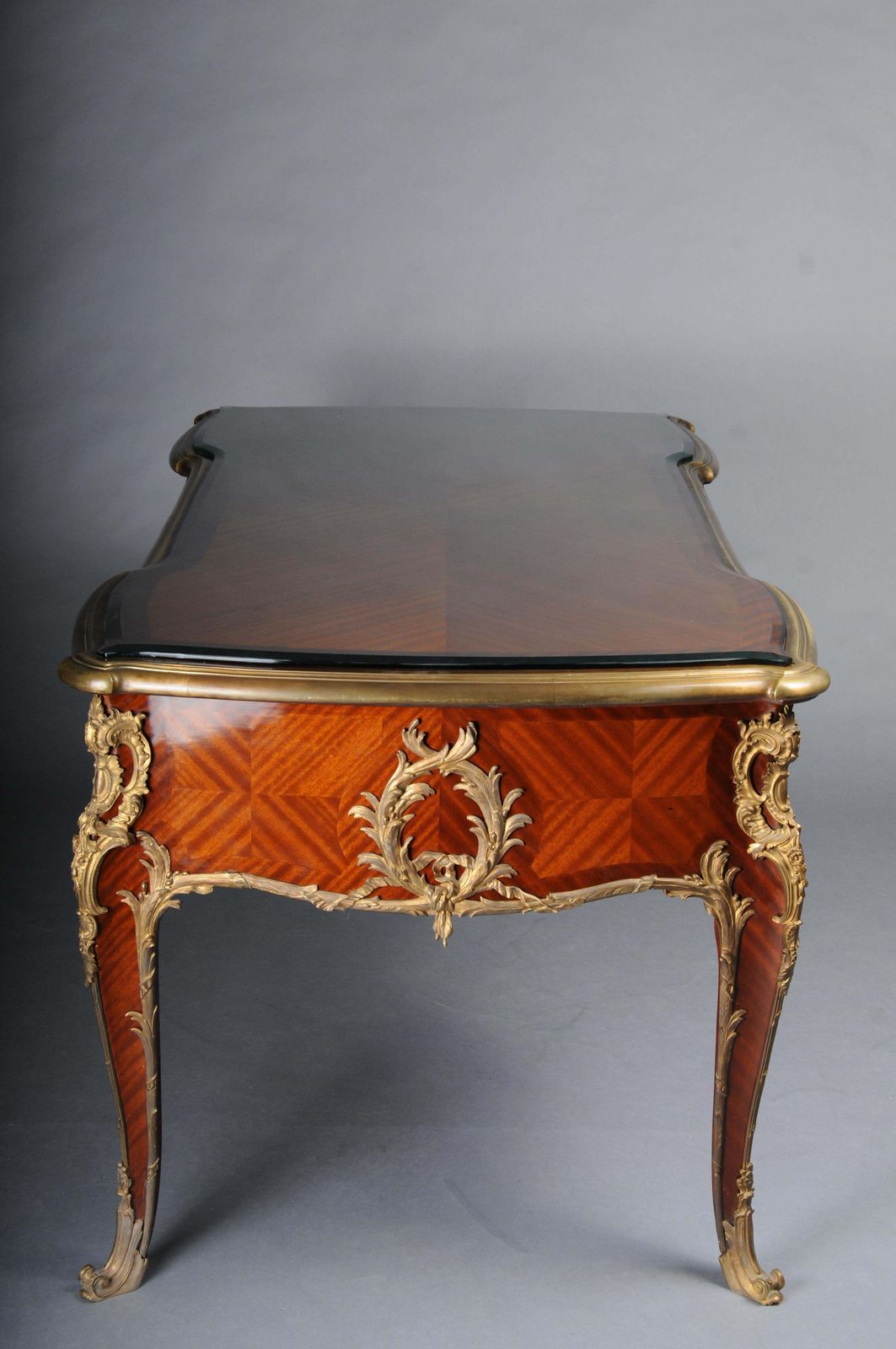 photo vinterior Royal French Bureau Plat In Louis XV Style After Francois Linke, Paris