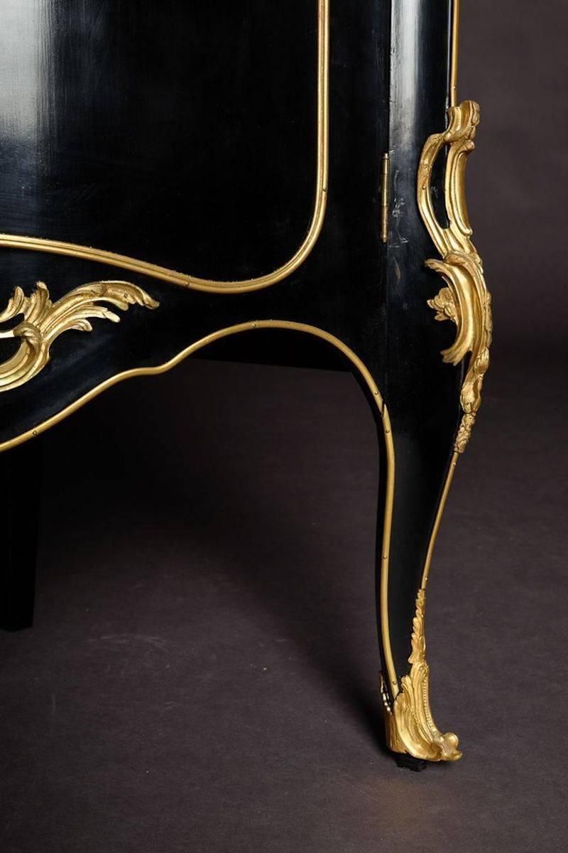 20th Century Louis XV Style Piano Black Corner Vitrine photo Furniture