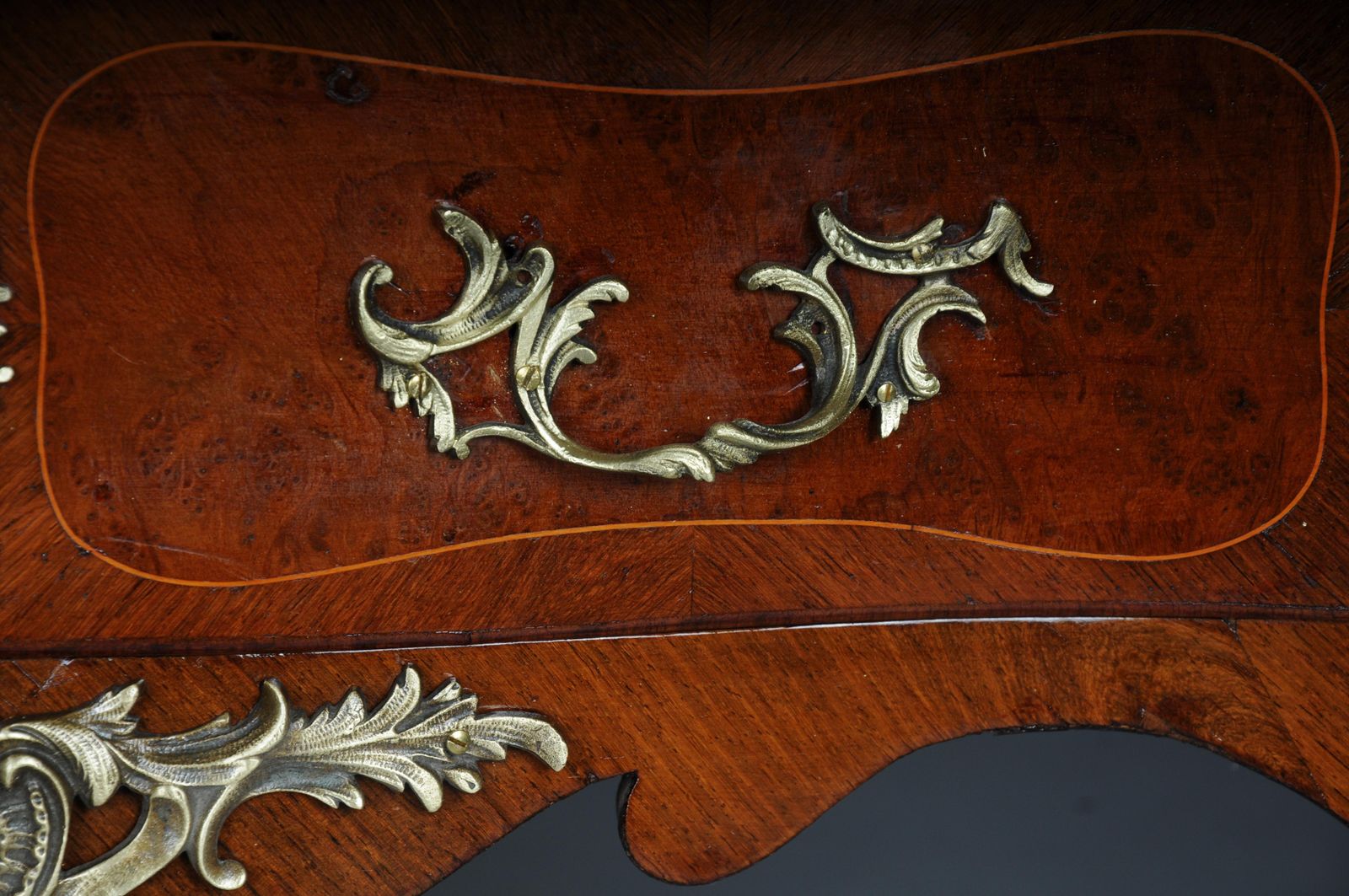 2808.0 Elegant Old Chest Of Drawers From The 20th Century, Louis XV, Paris photo