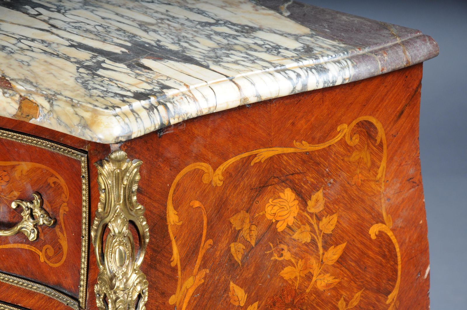 photo vintage 19th Century Chest Of Drawers Louis XV, Paris