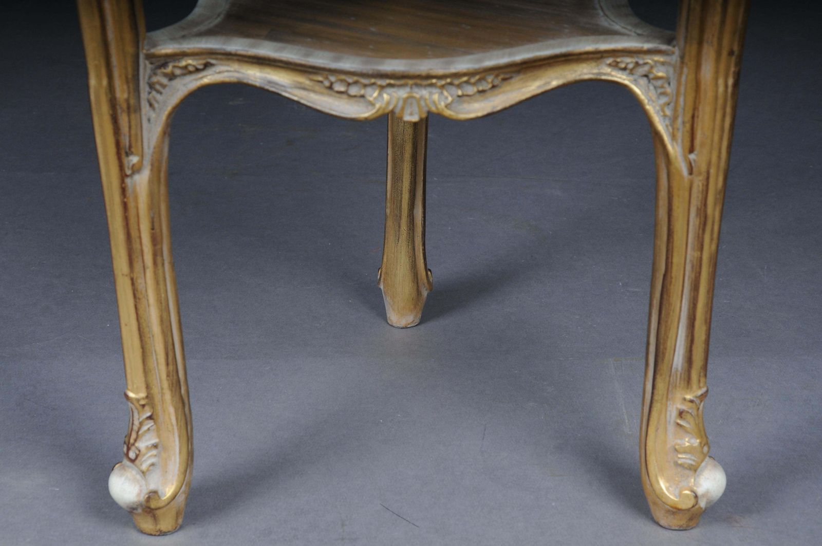 Finely Carved Gold Side Table With Marble Top, Louis XV White/Gold photo vinterior