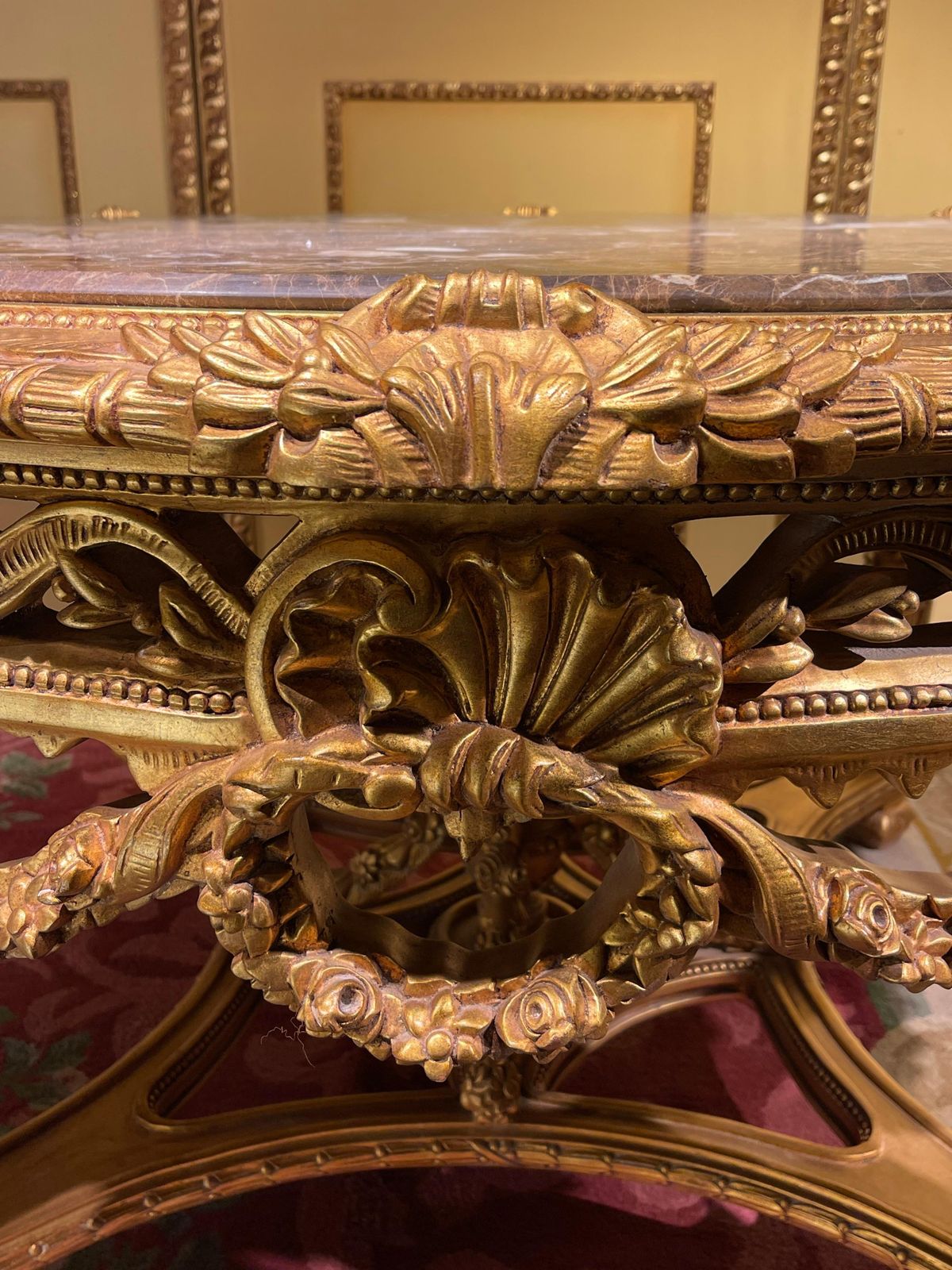 Impressive Solid Salon Center Table Louis XV, Beech, Gold photo vinterior