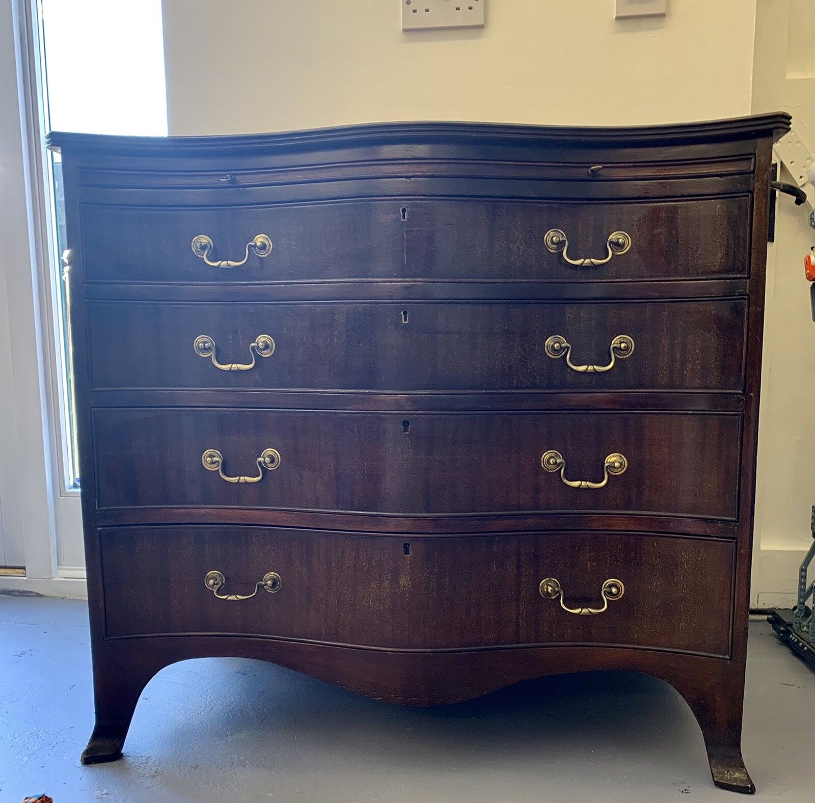 Vintage Georgian Style English Mahogany Serpentine Desk Chest Of Drawers photo for sale