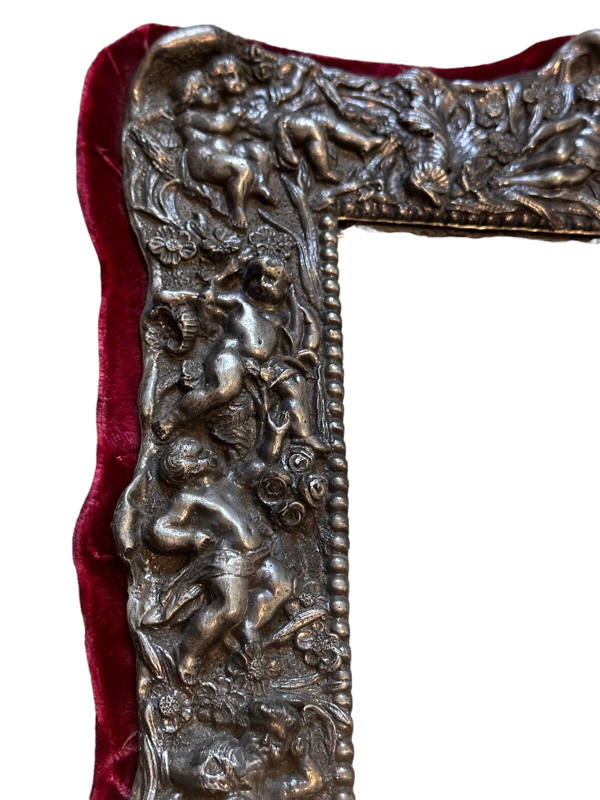 Cherub Mirror, English, Sterling Silver Coated 20th Century, Circa 1950 40x32cm photo 265.0