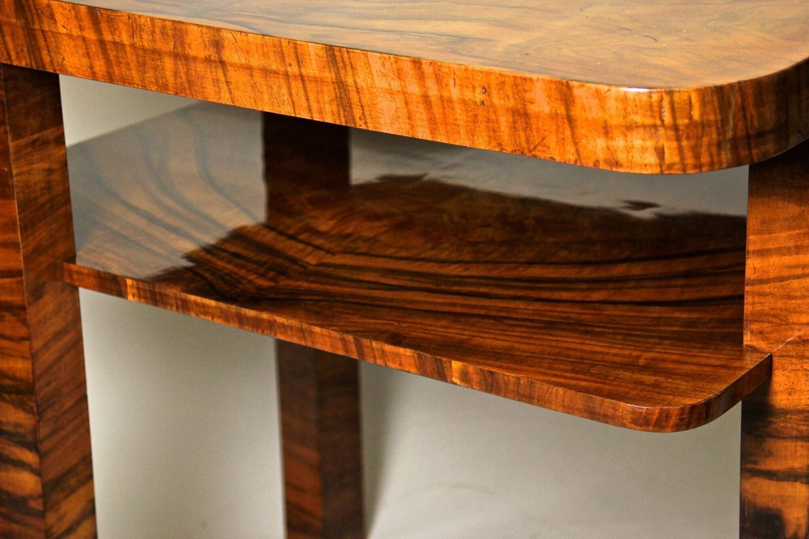 Art Deco Nut Wood Side Table Shellac   Polished, At Circa 1920 photo 3050.0