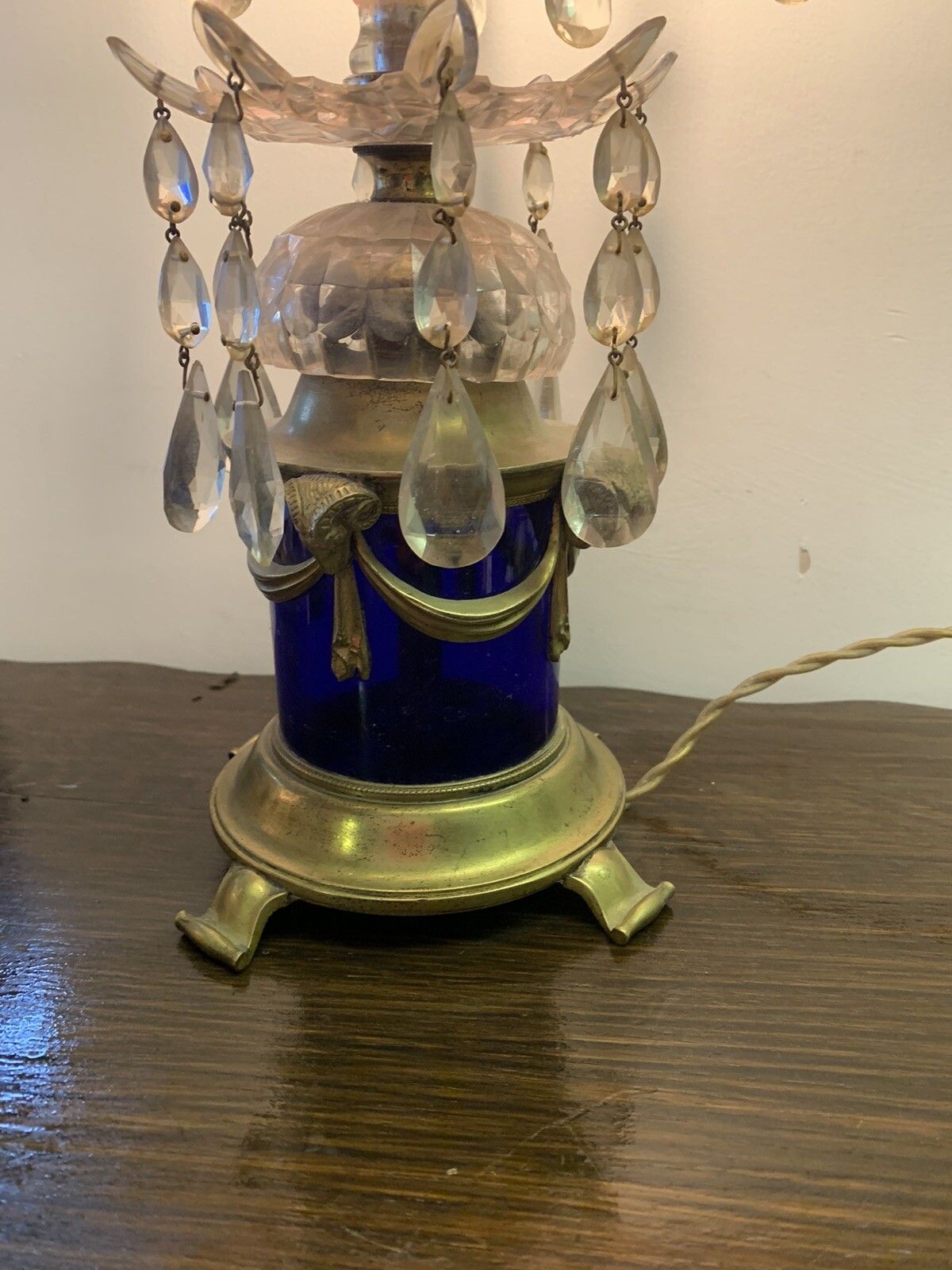 Outstanding Antique Victorian Parlour Table Lamp Cranberry Shade photo 350.0