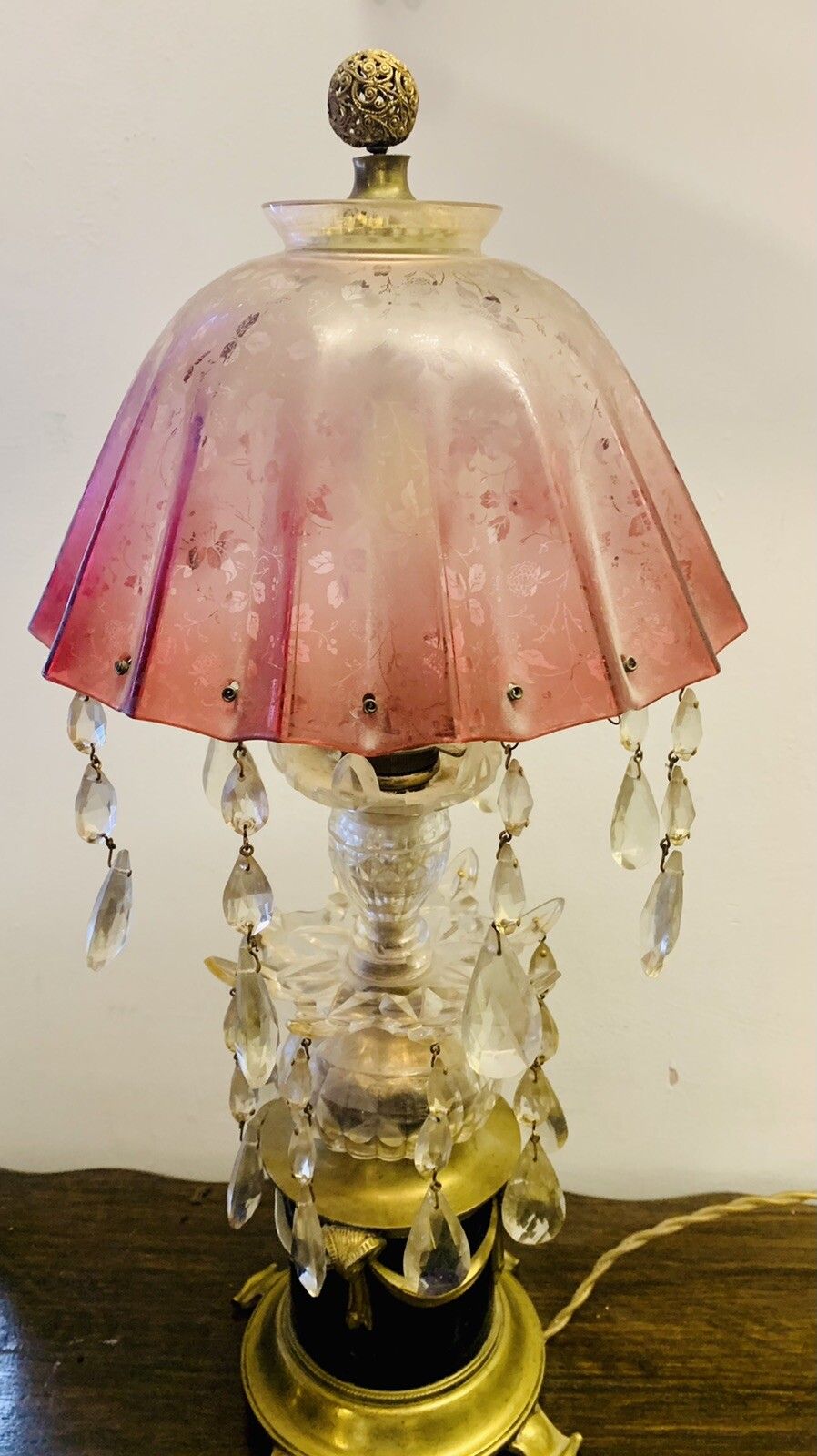 Outstanding Antique Victorian Parlour Table Lamp Cranberry Shade photo buy
