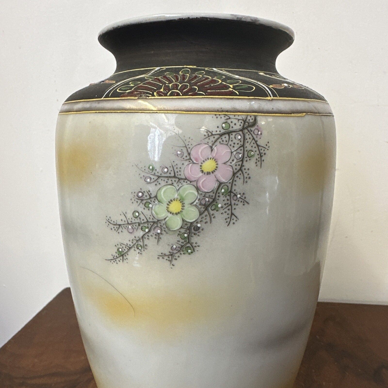Antique Oriental Japanese Handpainted Satsuma Vase￼ Stamp To Base 25cm H photo 60.0