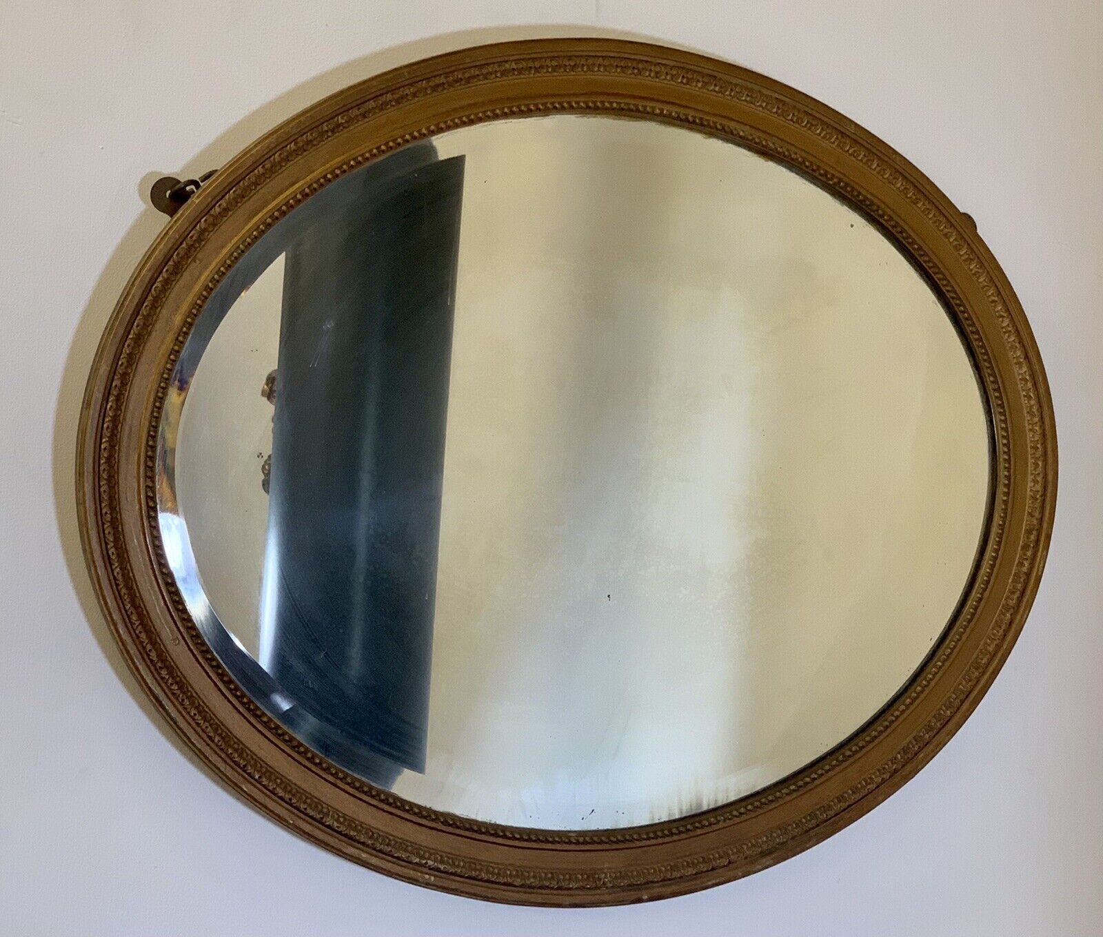 Gorgeous Antique Victorian Gold Bevelled Glass Oval Wall Mirror 60cm By 47cm ￼