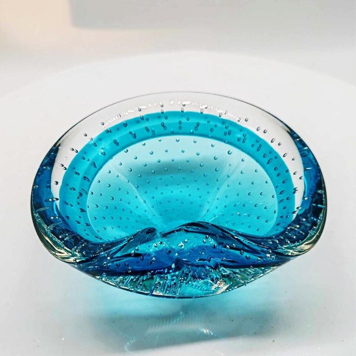 1960s Shell Ashtray Or Catch All In Murano Glass By Flavio Poli For Seguso. Made In Italy. photo vinterior