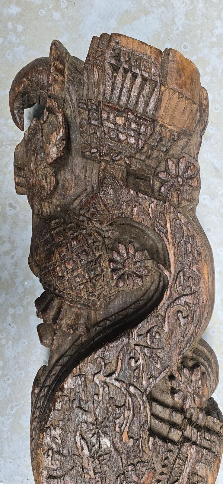 photo furniture Vintage Indian Teakwood Corbels – Hand Carved Wall Brackets With Floral Motifs (Early 20th Century)