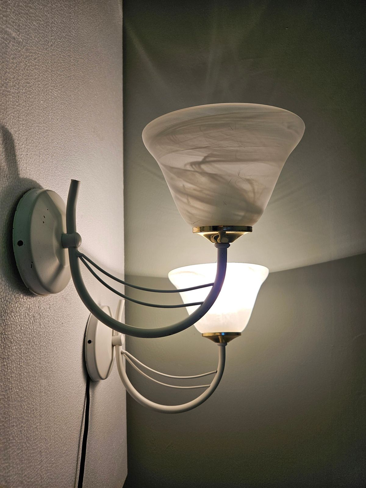 A Pair Of Vintage Wall Lights, Bedside Lights, Wall Lamps, Sconces, White Murano Glass Wall Lamps, White Wall Lights