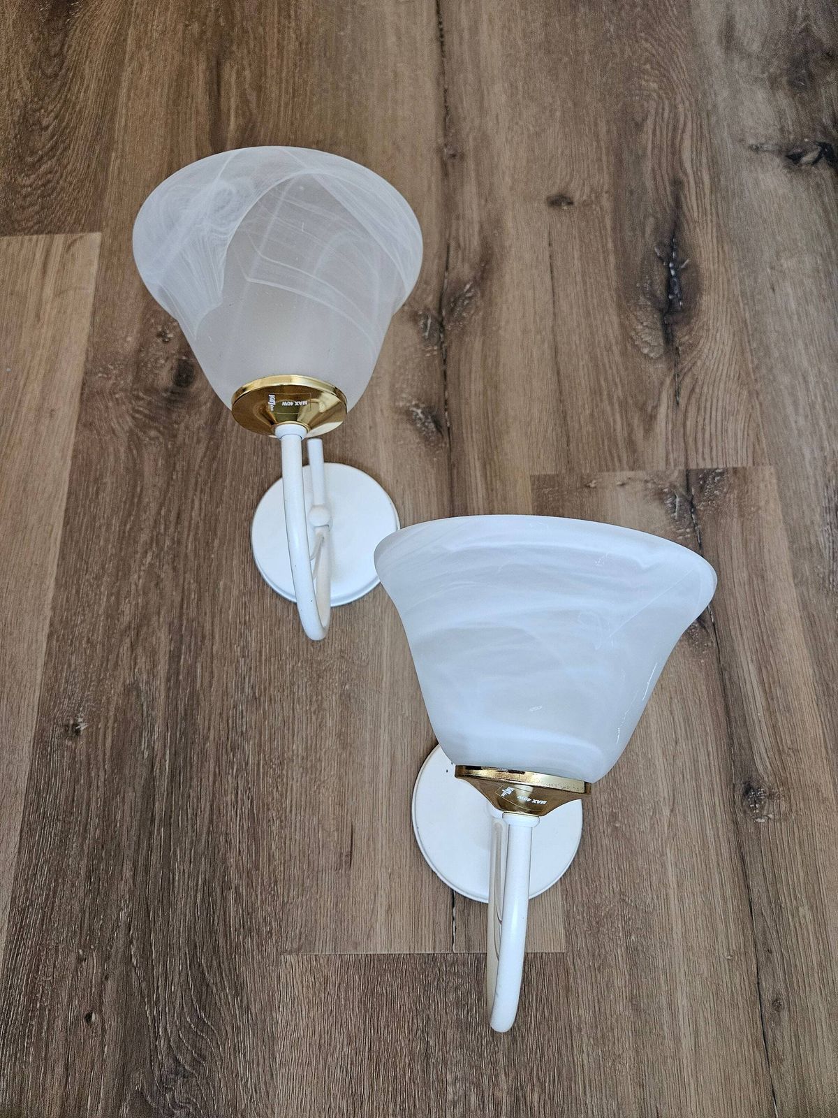 photo for sale A Pair Of Vintage Wall Lights, Bedside Lights, Wall Lamps, Sconces, White Murano Glass Wall Lamps, White Wall Lights