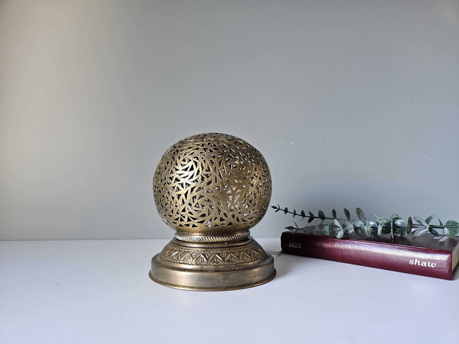 Vintage Table Lamp, Bedside Lamp, Brass Lamp, Desk Lamp, Nightstand Light, Night Light, Romantic Lamp, Golden Lamp, Magic Ball photo for sale