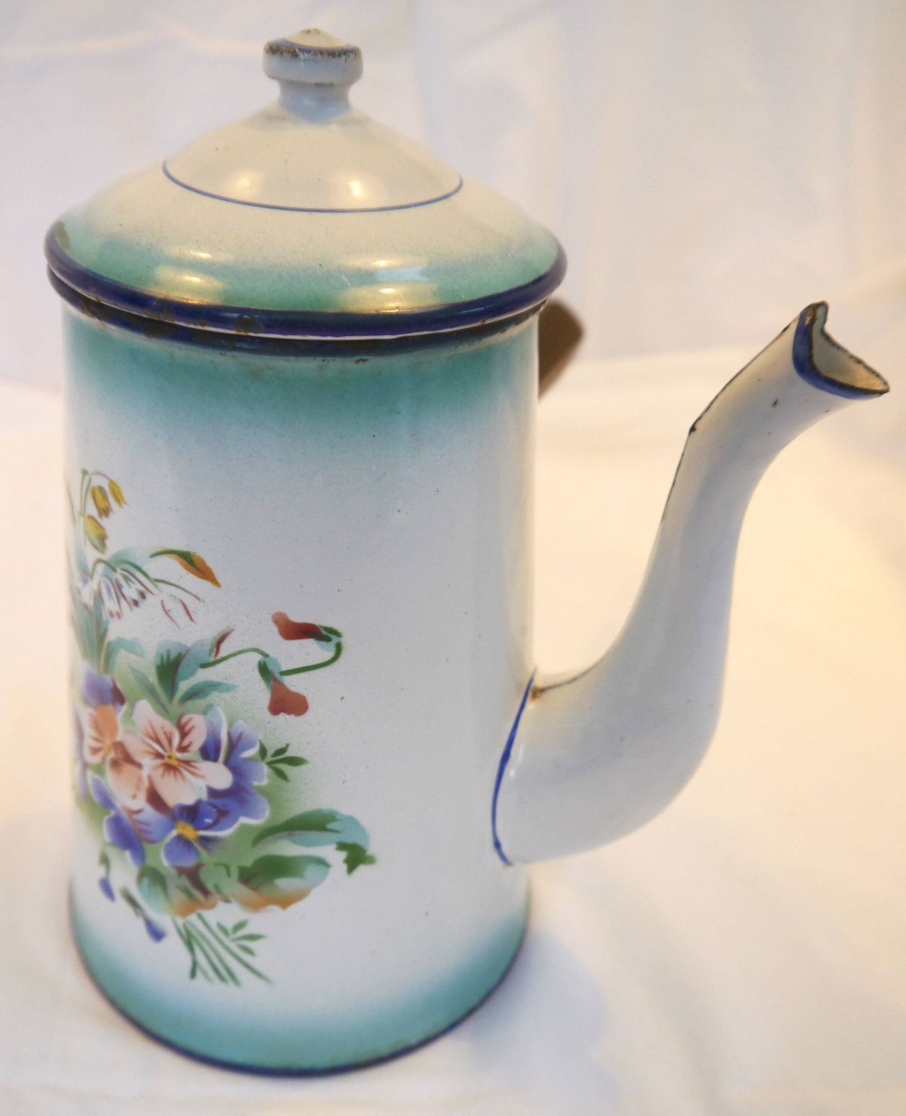 Enamel Floral Coffee Pot, French Vintage Flower Motif Coffee Pot, Enamelled Antique Cafetiere photo vintage