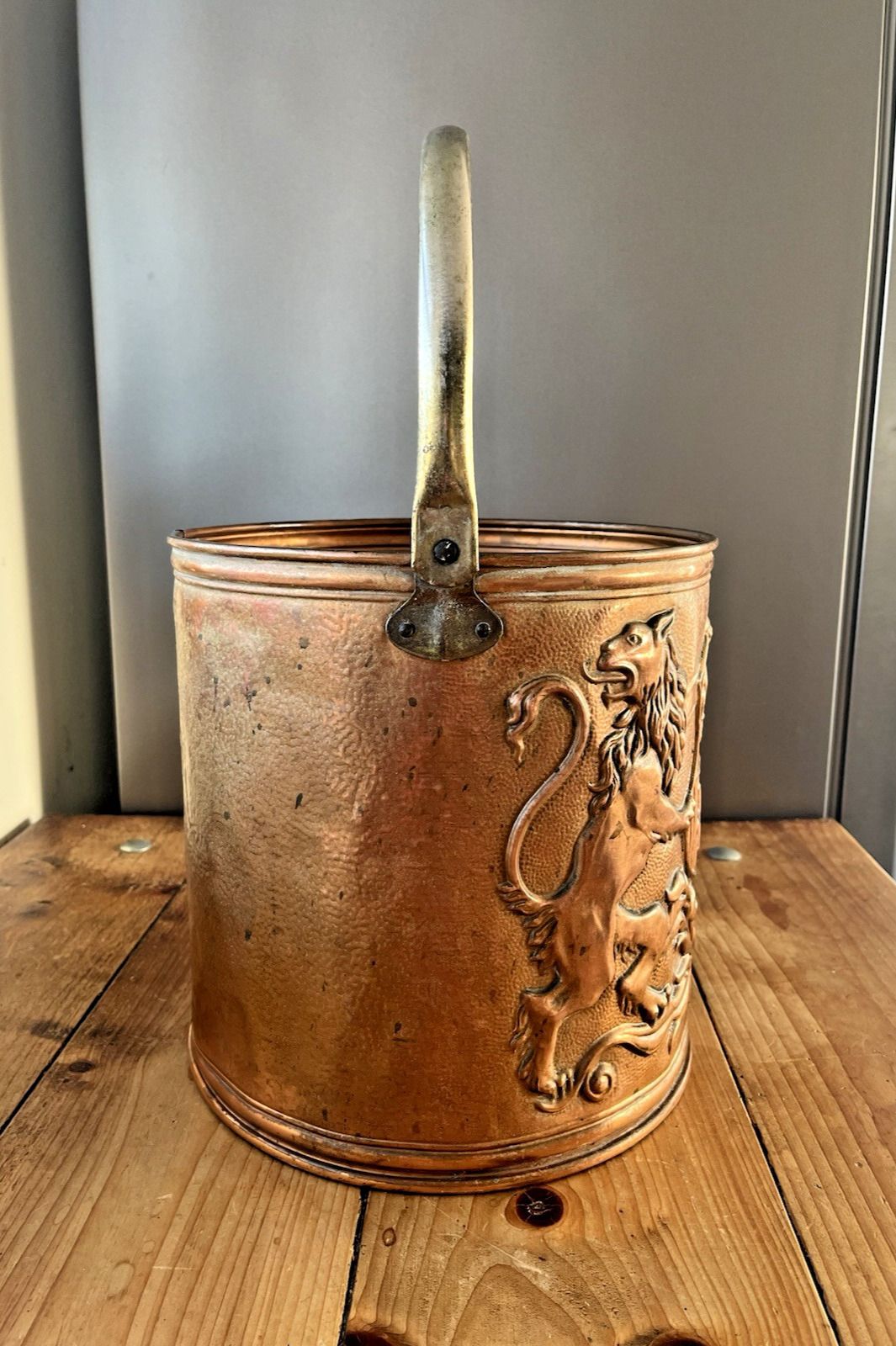 Vintage Copper Coat Of Arms Heraldic Regal Lion Coal Bucket Scuttle Kindling Bin photo Home Fixtures